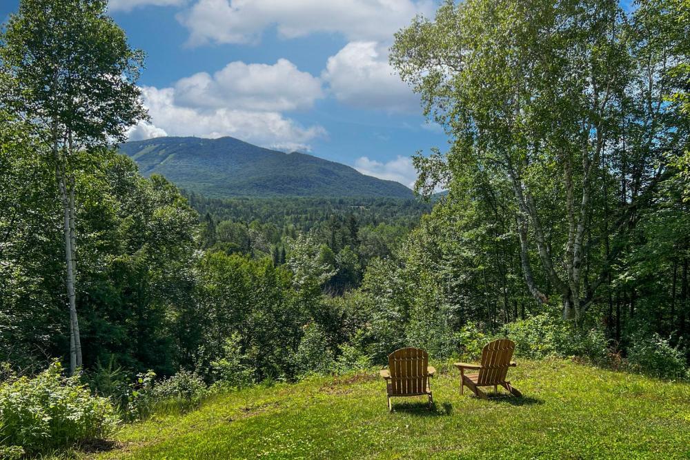 Mtn Views Colonial Home on Kingdom Trails!